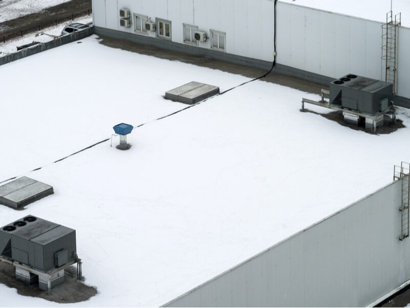 Benefits of replacing an industrial roof in winter
