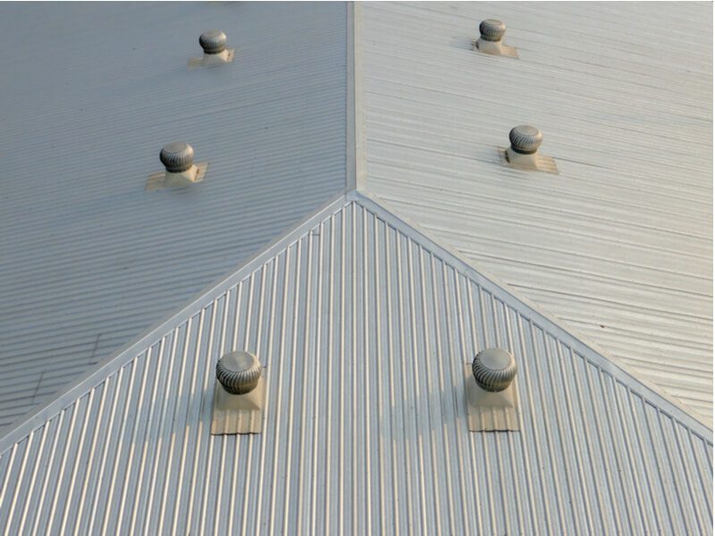 The Advantages and Disadvantages of Cladding for Industrial Roofs